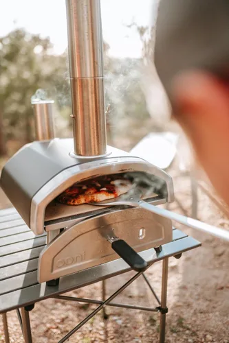 Miniatura 6 de ooni Pala Giratoria para Pizza - Pala para Pizza Perforada de Aluminio de 7 Pulgadas, Volteador de Pizza de Metal Ligero con Mango Largo