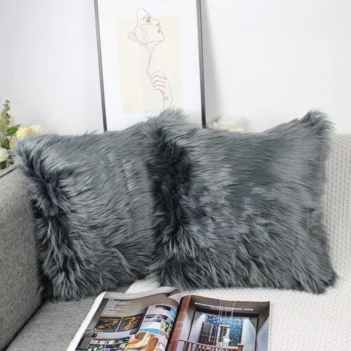 Miniatura 6 de OYIMUA Juego de 2 fundas de almohada decorativas esponjosas de 18 x 18 pulgadas, fundas de almohada lujosas de piel sintética de granja