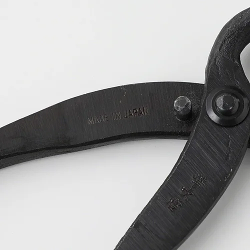 Miniatura 3 de Wazakura Cortador de raíz de bonsái forjado a mano fabricado en Japón, 6.7 pulgadas (6.693 in), cortador de árbol bonsái de acero al carbono negro