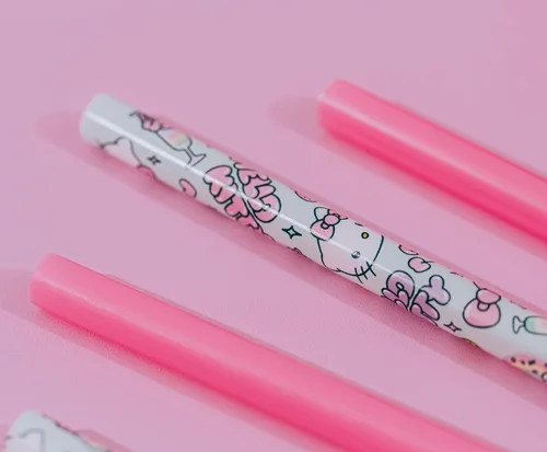 Miniatura 9 de Silver Buffalo Sanrio's Hello Kitty Kawaii Treats - Juego de 4 pajitas de plástico reutilizables, 10 x 1.5 x 25 pulgadas, rosa