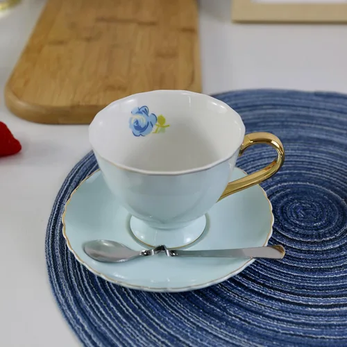 Miniatura 7 de Taza y platillo de café estilo europeo, juego de 4 tazas de café de porcelana para el hogar, cocina, fiesta de té (4 colores/juego surtido)