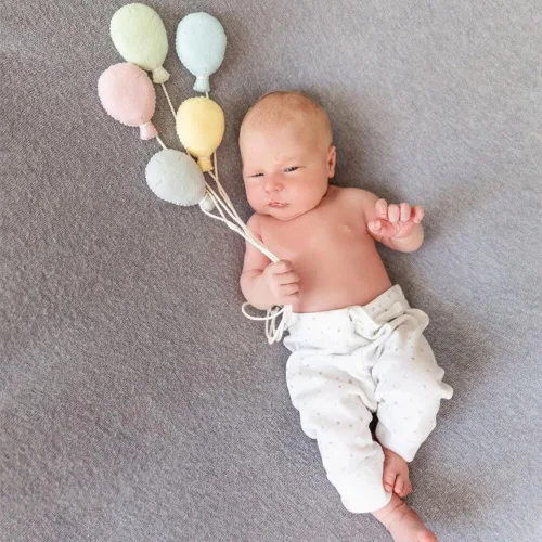 Miniatura 6 de Juego de accesorios de fotografía para recién nacidos, 5 globos de fieltro y 3 nubes para sesiones de fotos de bebés, niños y niñas, accesorios de 5