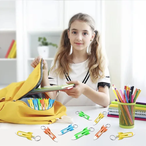 Miniatura 6 de Llavero con linterna de helicóptero para niños, linterna LED en forma de cohete, tema del espacio exterior, llavero con forma de helicóptero