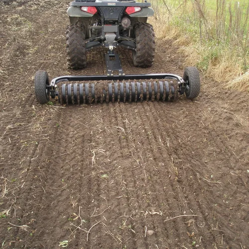 Miniatura 7 de Field Tuff Cultipacker - Implemento agrícola duradero de 3 puntos de enganche de 48 pulgadas para preparación de suelos y reafirmante de lecho