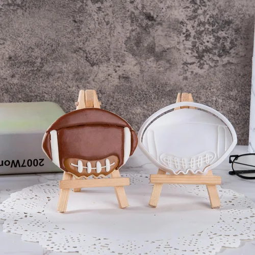 Miniatura 3 de Mostop Cortador de galletas deportivo con sellos, juego de 3 piezas de cortador de galletas de fútbol, fútbol, casco, juego de fútbol, herramientas