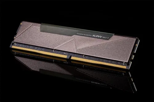 Miniatura 8 de KLEVV Bolt X DDR4 32GB (2x16GB) 3200MHz CL16 1.35V Memoria de escritorio para juegos SK Hynix Chip XMP 2.0 Ready (KD4AGUA80-32A160U)