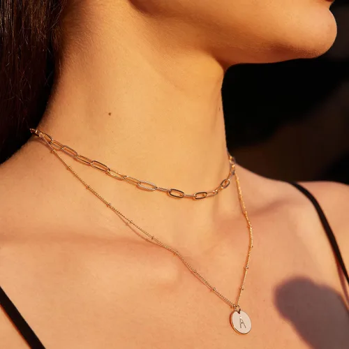 Miniatura 4 de Valloey Rover - Collares con inicial para mujer, chapado en oro de 14 quilates, delicado collar de letra redonda, dije de disco de moneda de doble