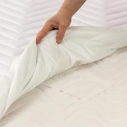 Miniatura 4 de Kingnex Protector de colchón acolchado impermeable para litera de RV de 30 x 75 para cama individual estrecha, estilo de sábana ajustada