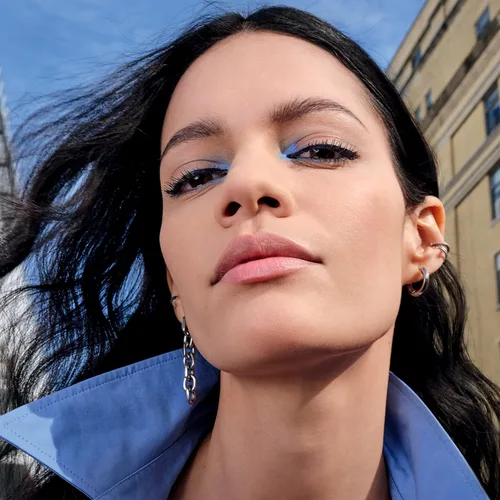 Miniatura 9 de Maybelline Super Stay Hasta 24HR Base en Polvo Híbrida, Maquillaje de Cobertura Media a Completa, Acabado Mate, 220, 1 Unidad SUPERSTAY POLVO 220
