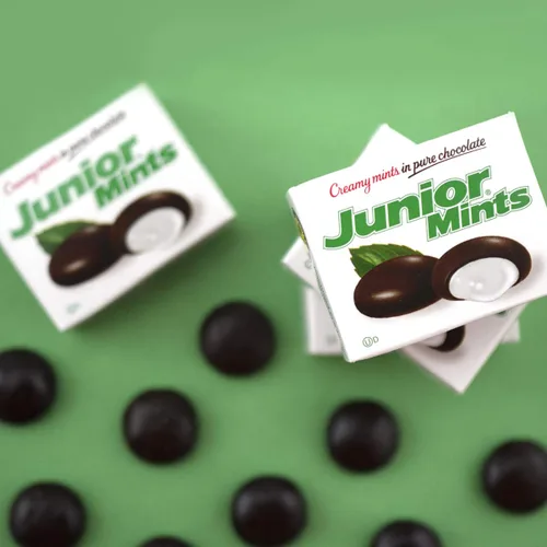 Miniatura 2 de Tootsie Roll Mentas cremosas junior en chocolate puro, mini cajas, 72 unidades, 31.68 onzas