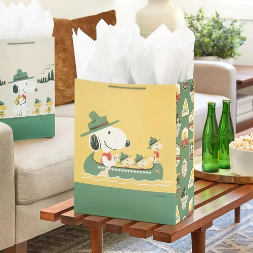 Miniatura 2 de Hallmark Paquete de bolsas de regalo de Peanuts (2 bolsas: 1 grande de 13", 1 XL de 15") Snoopy y Woodstock para el Día del Padre, cumpleaños