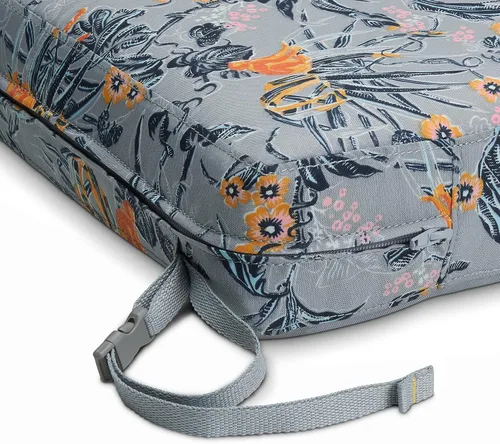 Miniatura 2 de Classic Accessories Vera Bradley - Cojín de asiento de patio resistente al agua, 19 x 19 x 3 pulgadas, color gris y dorado, cojines de asiento