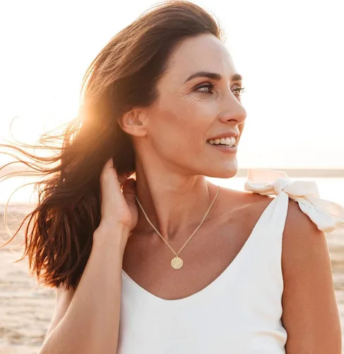 Miniatura 4 de Honsny 20 collares de gargantilla en capas para mujer colgante de barra de monedas de oro y plata collar multicapa lindo collar de perlas de luna