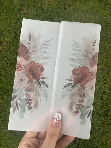 Puremigo Paquete de 50 chaquetas de vellum boho preplegadas, 5 x 7, papel vitela de 115 GSM, envolturas de invitación de boda