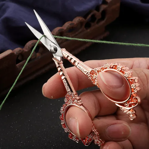 Miniatura 4 de Tijeras de costura, tijeras de bordado, tijeras de ganchillo de oro rosa de 4.5 pulgadas con funda para manualidades, punto de cruz, costura, obras