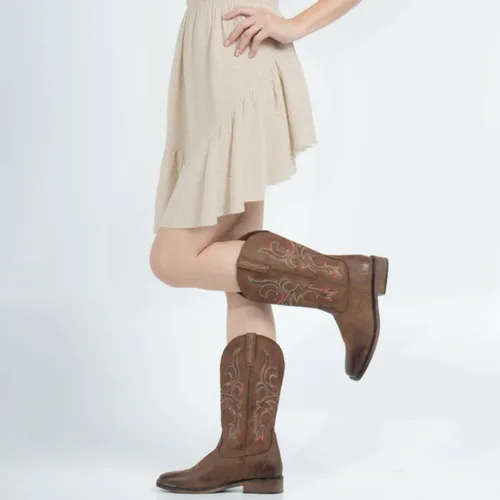 Miniatura 4 de J's.o.l.e Botas vaqueras de punta cuadrada para mujer, de media pantorrilla, con tacón grueso, bordado retro, botas occidentales