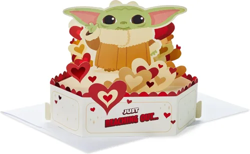 Hallmark Paper Wonder - Tarjeta de amor desplegable, Star Wars Baby Yoda, para el día de San Valentín, aniversario o felicitación (gesto de amistad)