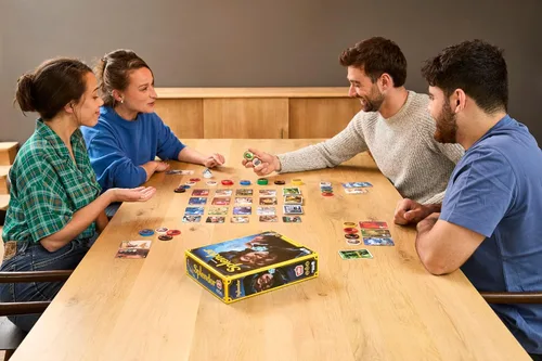Miniatura 5 de Asmodee Splendor Juego de mesa - ¡Domina el arte de la riqueza y el prestigio! - Fascinante juego de estrategia de minería de gemas para niños