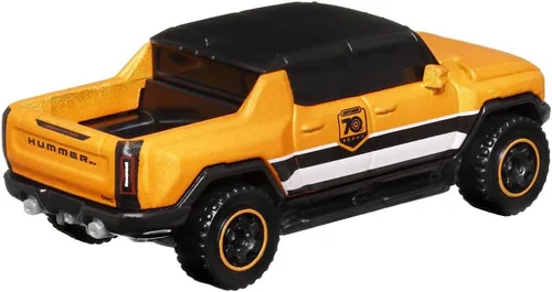 Miniatura 3 de Matchbox Moving Parts - Vehículo fundido a presión de 70 años de edición especial, HMV12 ~ Inspirado en 2022 Hummer EV ~ 3/5 naranja y negro