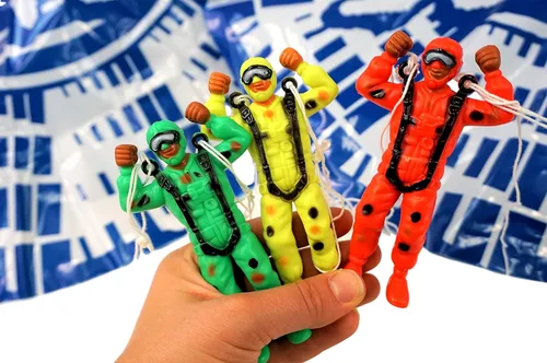 Miniatura 3 de JA-RU Juguetes de paracaídas para niños (paquete de 6) figuras de acción de paracaídas voladoras rojas, amarillas o verdes Juguetes de recreo al