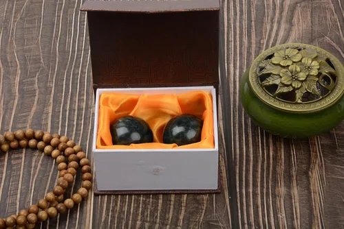 Miniatura 6 de Bolas Baoding de mármol natural de bolas tradicionales chinas para el cuidado de la salud, paquete de 2 bolas de masaje de 1.6 pulgadas para masaje