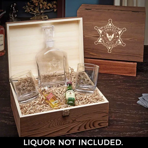 Miniatura 7 de Juego de decantador de argos personalizado con insignia del sheriff