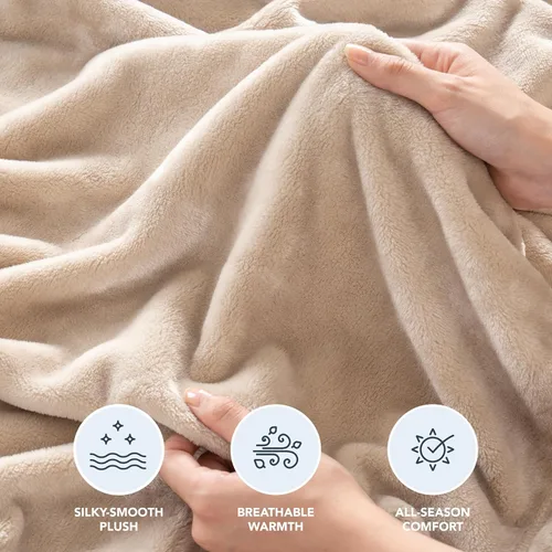 Miniatura 3 de Berkshire Blanket Cobija de terciopelo VelvetLoft® clásica para cama tamaño King, ligera y suave, de felpa esponjosa para cama y sofá, color grano