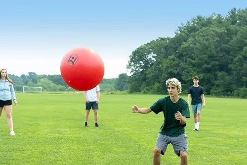 Miniatura 5 de Wicked Big Sports - Kickball para niños pequeños, de gran tamaño, para deportes al aire libre, patio trasero, playa, juego divertido para todos