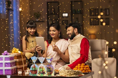 Miniatura 3 de 120 bolsas Diwali – 3 estilos de bolsas de celofán con lazos giratorios para regalos Diwali y decoración de fiestas Azul púrpura