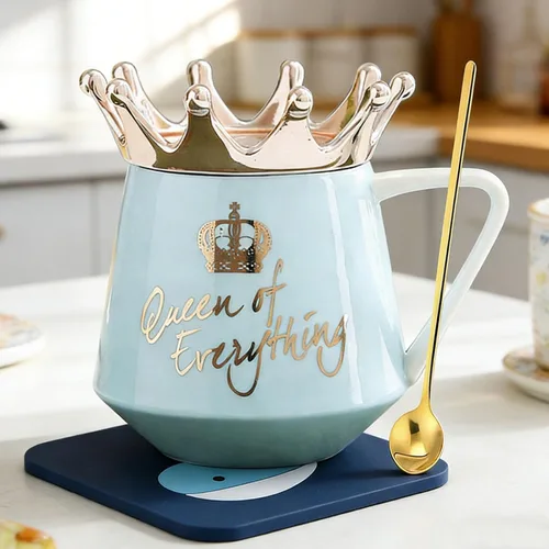 Miniatura 14 de Arawat Queen of Everything - Taza con tapa, taza negra dulce con corona de café, taza de 12 onzas, regalo con cuchara y posavasos, taza de té