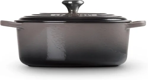 Miniatura 4 de Le Creuset Horno holandés ovalado de hierro fundido esmaltado, 5 cuartos de galón, Ostión Ostra