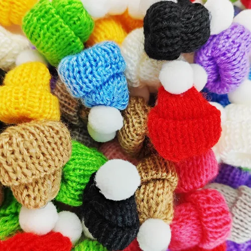 Miniatura 5 de TIHOOD 99 PIEZAS Mini Sombreros de Punto de Navidad Mini Sombreros de Muñeca de Punto Mini Sombrero de Lana para Adornos de Navidad Arte