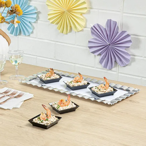 Miniatura 4 de Restaurantware Mini platos de degustación de 2.5 x 2.5 pulgadas, 100 platos cuadrados desechables de plástico, platos de plástico negro duraderos