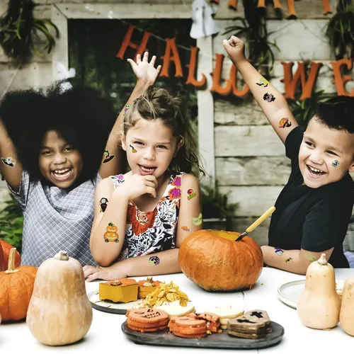 Miniatura 7 de 124 tatuajes temporales de Halloween que brillan en la oscuridad para niños, calcomanías de tatuaje falsas luminosas impermeables para fiesta