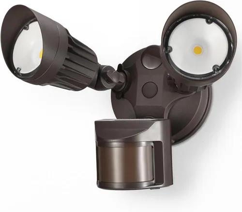 Luz de seguridad LED con sensor circular, 2 cabezales 20W/3 cabezales 30W., LHSCT-20WRSS30-BRZ, 20.0watts, 120.00 volts | COB LED Motion Detector
