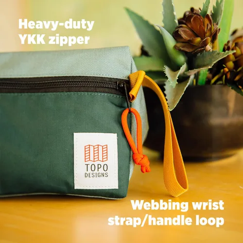 Miniatura 3 de Topo Designs Kit Dopp - Bolsa de viaje para artículos esenciales de cuidado personal, forma autoportante, totalmente forrada, nylon reciclado, Negro