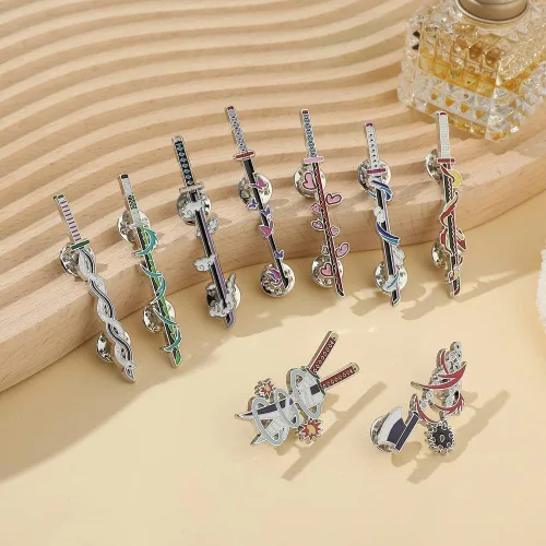 Miniatura 6 de Alfileres esmaltados de Demon Sword Anime Kimetsu No Yaiba Tanjiro arma solapa Pin Colección Cosplay Broches de recuerdo, regalos para hombres