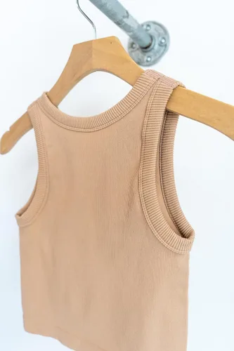 Miniatura 8 de Style Society Camiseta sin mangas básica ajustada y acanalada para mujer, cuello redondo, talla única