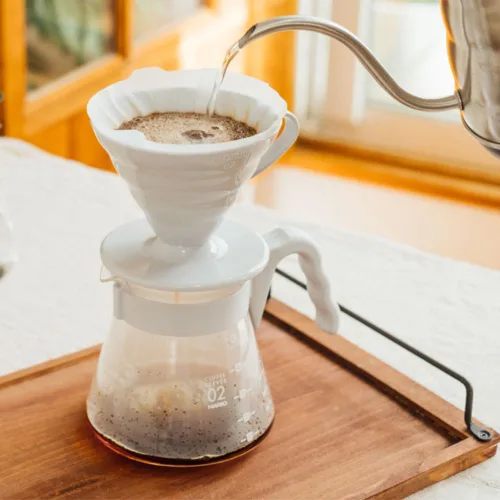 Miniatura 4 de Hario V60 juego básico para servir café con gotero, servidor de vidrio, cuchara y filtros, tamaño 02, gris pálido