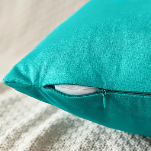 Miniatura 4 de OTOSTAR Juego de 4 fundas de almohada decorativas de terciopelo suave sólido, fundas de cojín cuadradas de lujo para sofá, automóvil, patio, Verde