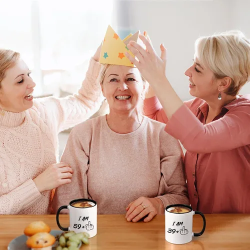 Miniatura 3 de YHRJWN - Regalos de cumpleaños número 40 para mujeres y hombres, taza de café I Am 39 Plus, regalos divertidos de cumpleaños para amigos, compañeras