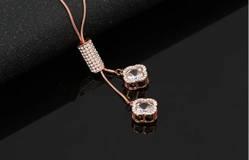Miniatura 3 de Collar de cadena larga con colgante de borla de joyería de flores de cristal para mujer