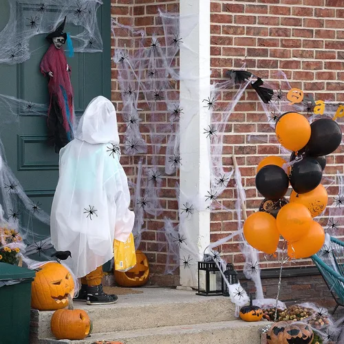 Miniatura 3 de Telarañas de 900 pies cuadrados para decoración de Halloween con 100 arañas falsas, telarañas súper elásticas para decoraciones de Halloween