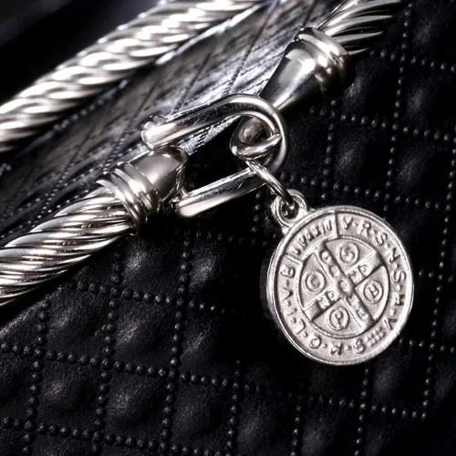 Miniatura 3 de MORE FUN Pulsera de acero inoxidable con colgante de cable trenzado