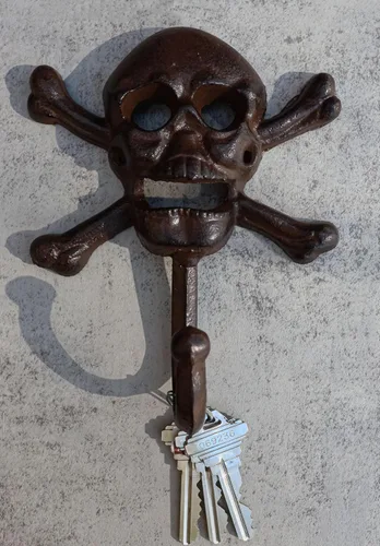 Miniatura 8 de Ebros Gift Paquete de 2 Osario Macabra Halloween Pirata Calavera Espantosa con Esqueleto Crossbones Gancho de Pared Decorativo Colgante