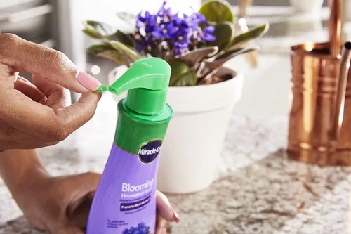 Miniatura 3 de Miracle-Gro Blooming Houseplant Food, fertilizante para plantas, 8 onzas (paquete de 6)