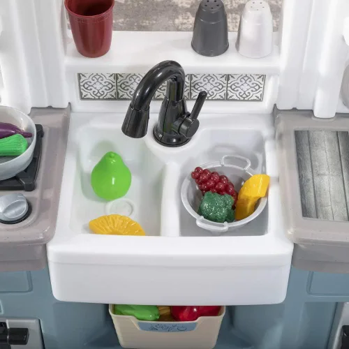 Miniatura 5 de Step2 Timeless Trends - Juego de cocina para niños, cocina para interiores y exteriores, juego interactivo con luces y sonidos, hecho de plástico