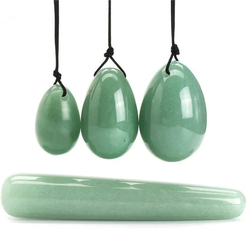 AITELEI Juego de 4 unidades de huevos de jade Yoni, 3 huevos de cuarzo de aventurina verde natural perforados + 1 varilla de masaje para mujeres,