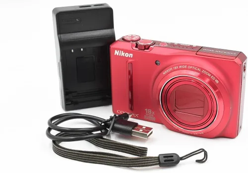 Miniatura 2 de Nikon COOLPIX S9100 Cámara digital CMOS de 12.1 MP con lente de zoom óptico gran angular NIKKOR ED de 18x y video Full HD 1080p (negro)