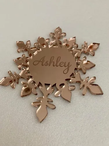 Miniatura 5 de Adornos para árbol de Navidad, copos de nieve acrílicos espejados personalizados, adornos de nombre colgantes, regalo de recuerdo de cristal hecho a